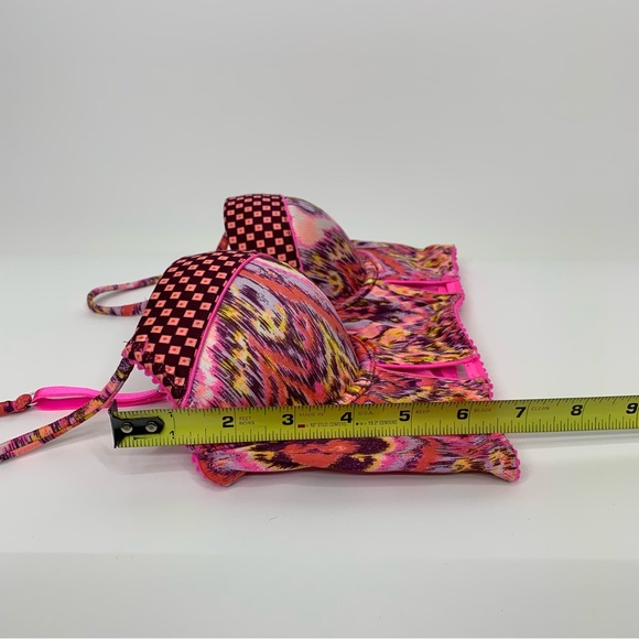 Victoria’s Secret Hot Pink Multi Boho Aztec Geometric Bustier Bikini Size 32C - Picture 13 of 13